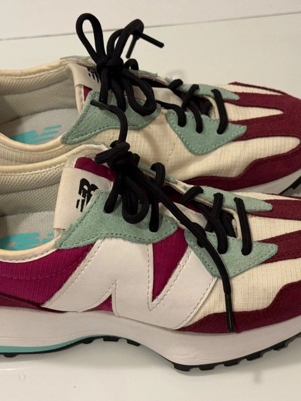New Balance 327 Running Shoes Women’s US 7.5